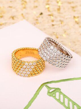 Van Cleef & Arpels Perlée diamonds ring